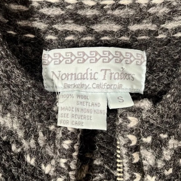 Scottish designed size small black and grey wool vest. - Picture 3 of 3